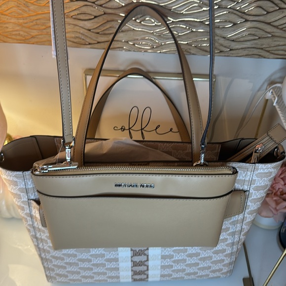 NWT Michael Kors Large 3-In-1 Maisie Pebbled Leather Tote Bag - Picture 10 of 14